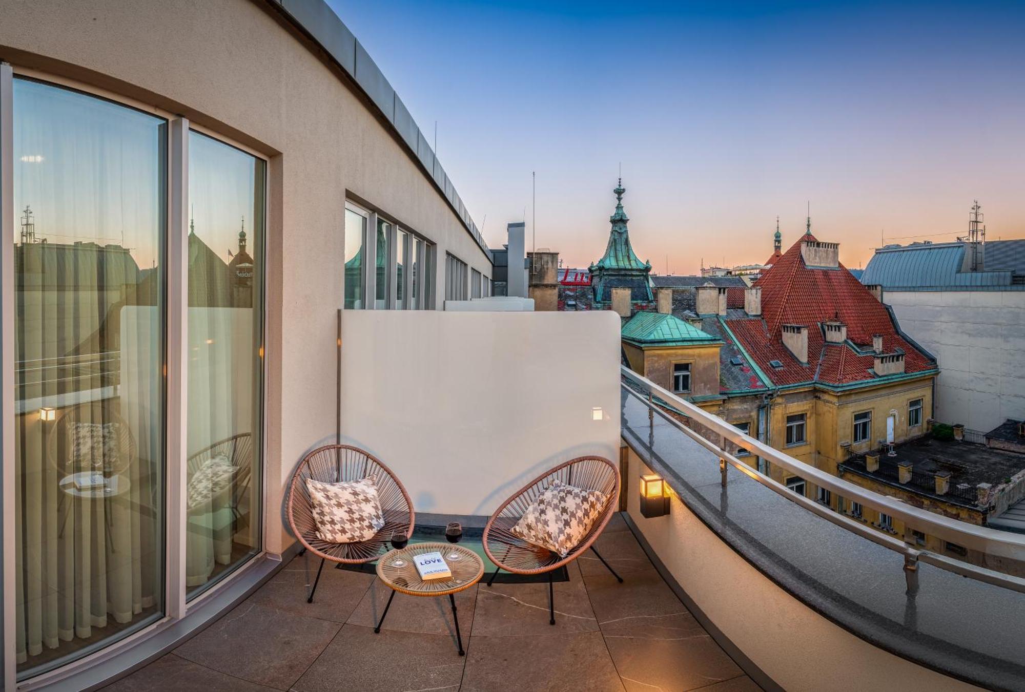 Vn17 Rooftop By Adrez 4* Praha
